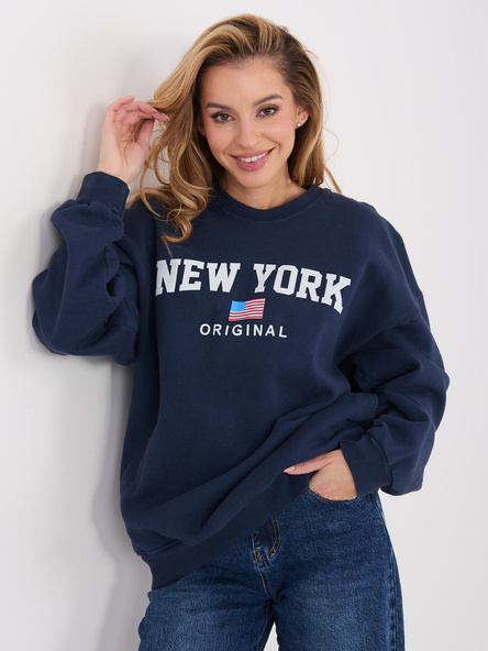 Modrá tepláková mikina s nápisem New York.