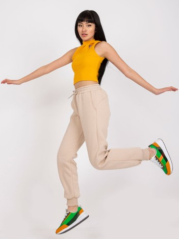 Beżowe spodnie dresowe basic slim fit Julia