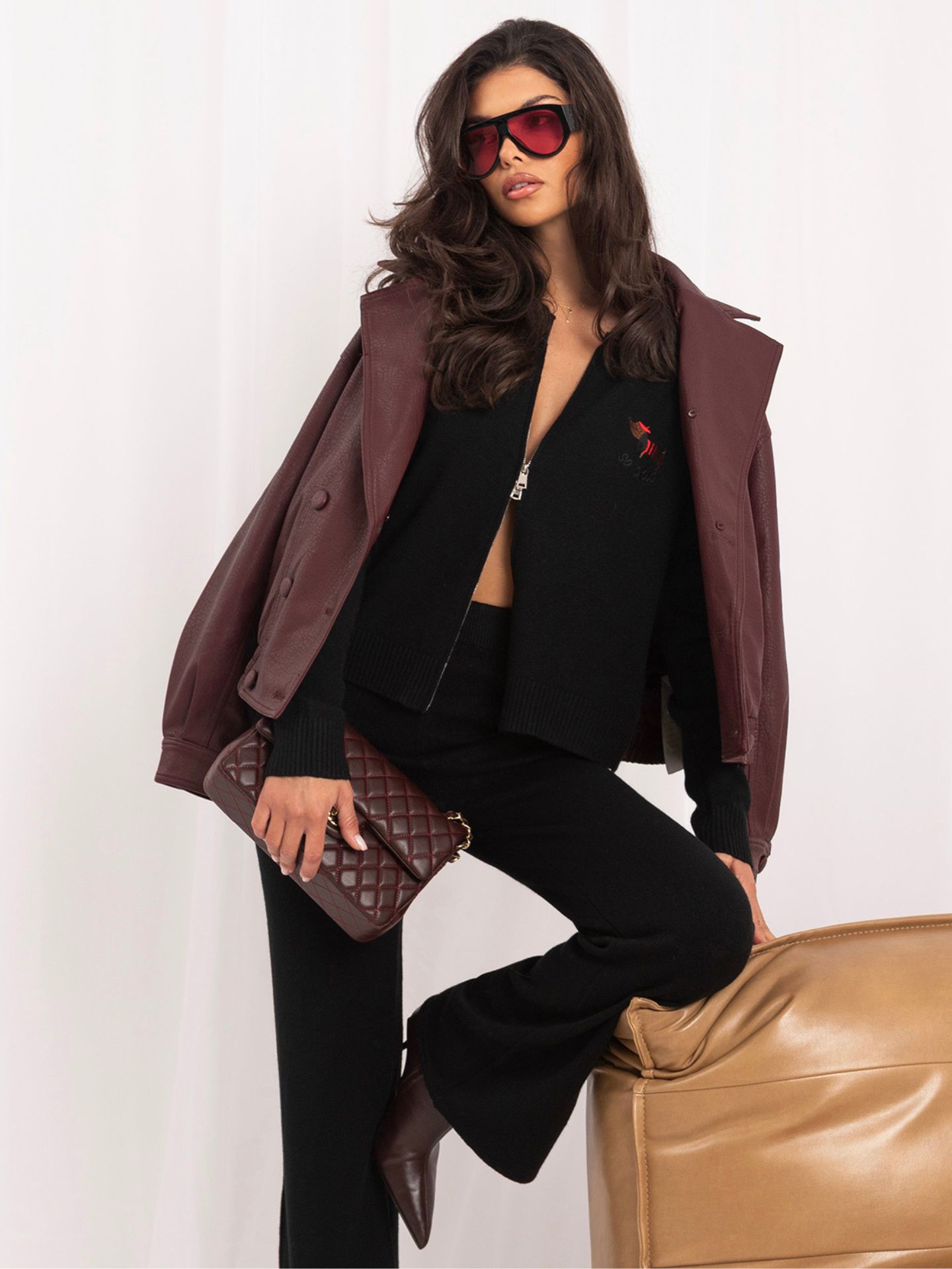Jak zamawiać odzież hurtowo do nowego butiku online? 