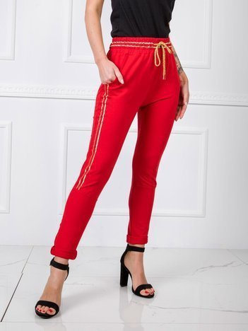 Rote Hose Shirley.