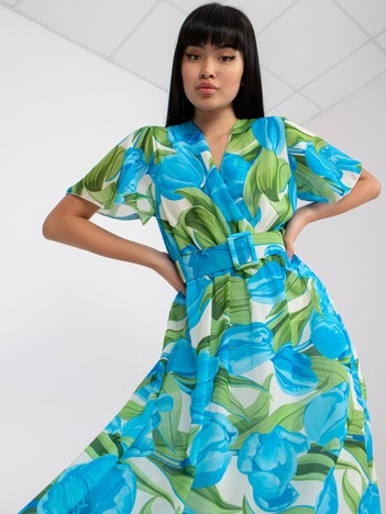 Blau-grüne Wickelkleid mit Prints und kurzen Ärmeln.