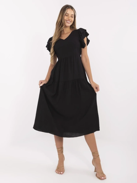 Schwarzes Midi-Kleid mit Bindung am Rücken.