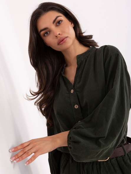 Khaki Cordbluse aus dem Set.