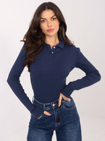 Dunkelblaue, enganliegende Basic-Bluse aus Baumwolle.