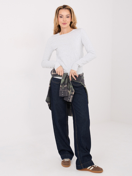 Helle graue Damen Basic-Bluse mit langen Ärmeln.