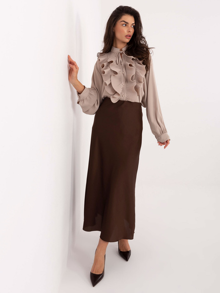 Beige, knöpfbare Bluse mit Puffärmeln.