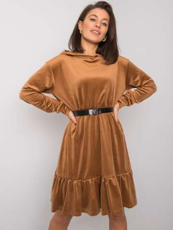 Kamelfarbenes Velourkleid mit Gürtel Casablanca.