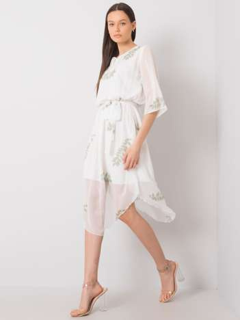 Yareli's white dress