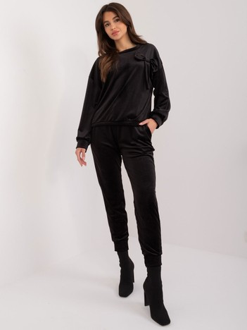 Hurt Black velour set with a bow on the sweatshirt.
