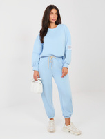 Helle blaue Sweatpants mit Bündchen.