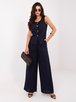 Granatowy letni komplet z jednorzędową kamizelką 