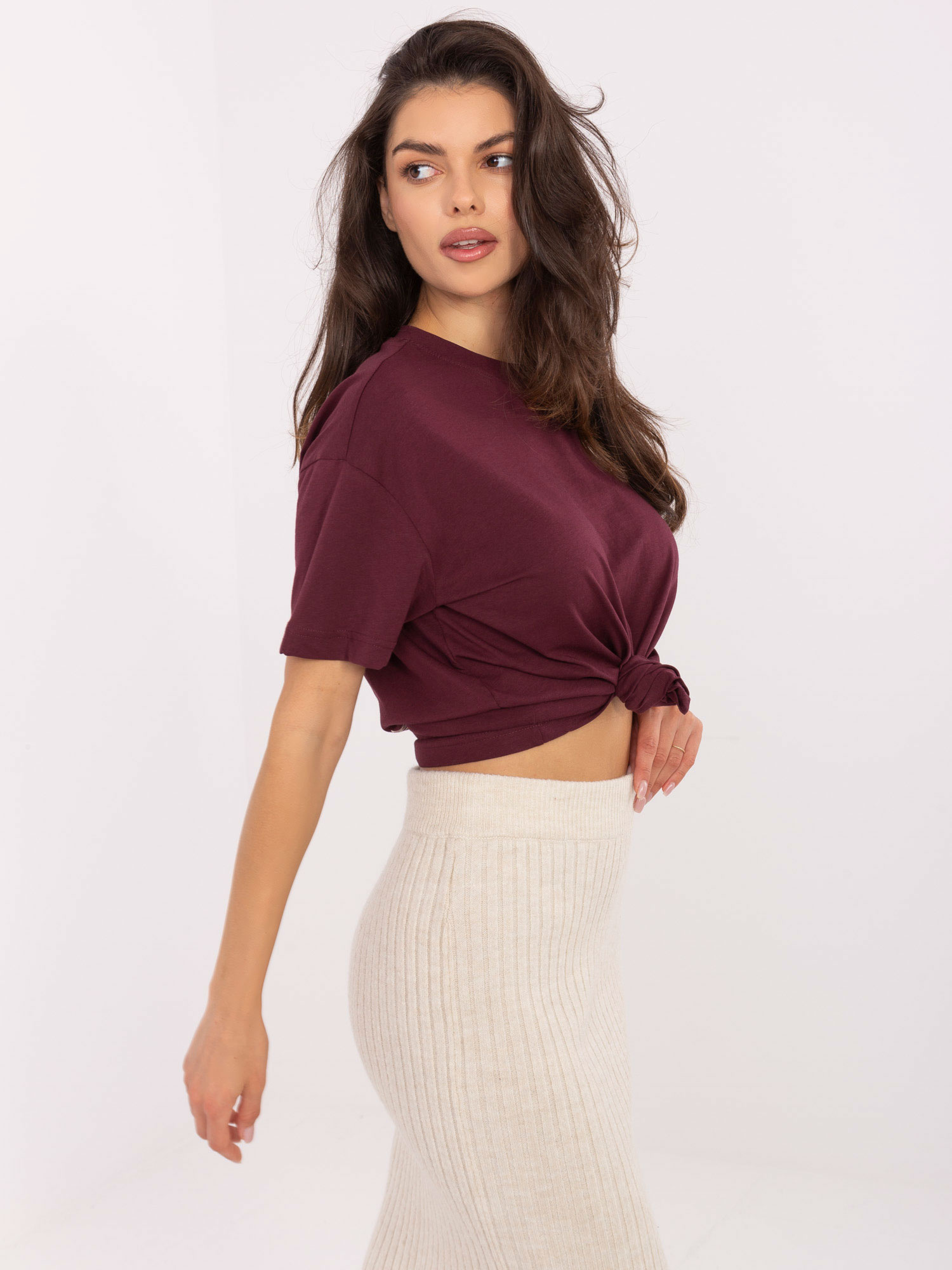 T-shirt bordowy