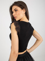 Hurt Czarna prążkowana bluzka z koronką przy rękawach