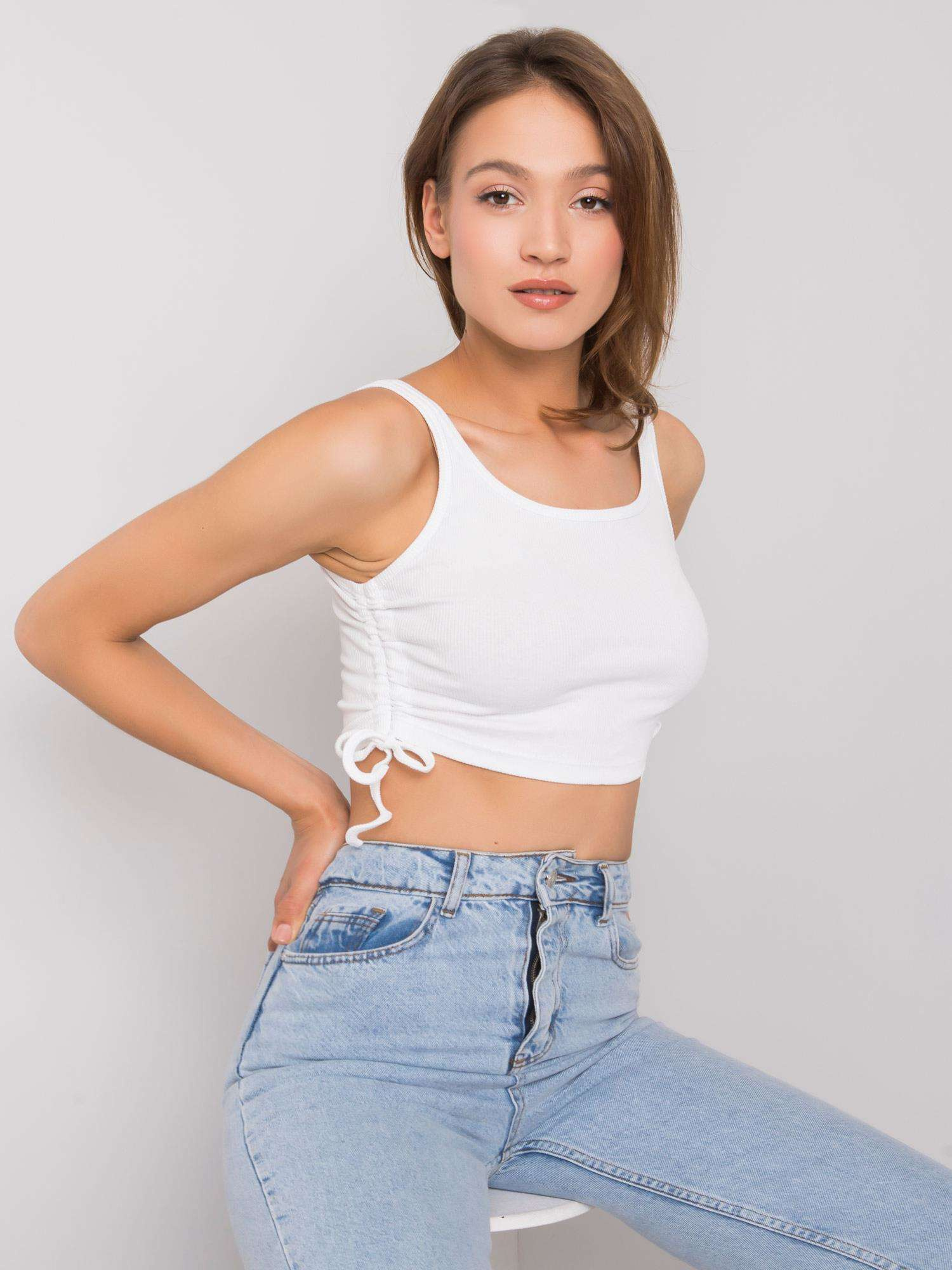 Bílý crop top se stahovacími šňůrkami Loretta RUE PARIS.
