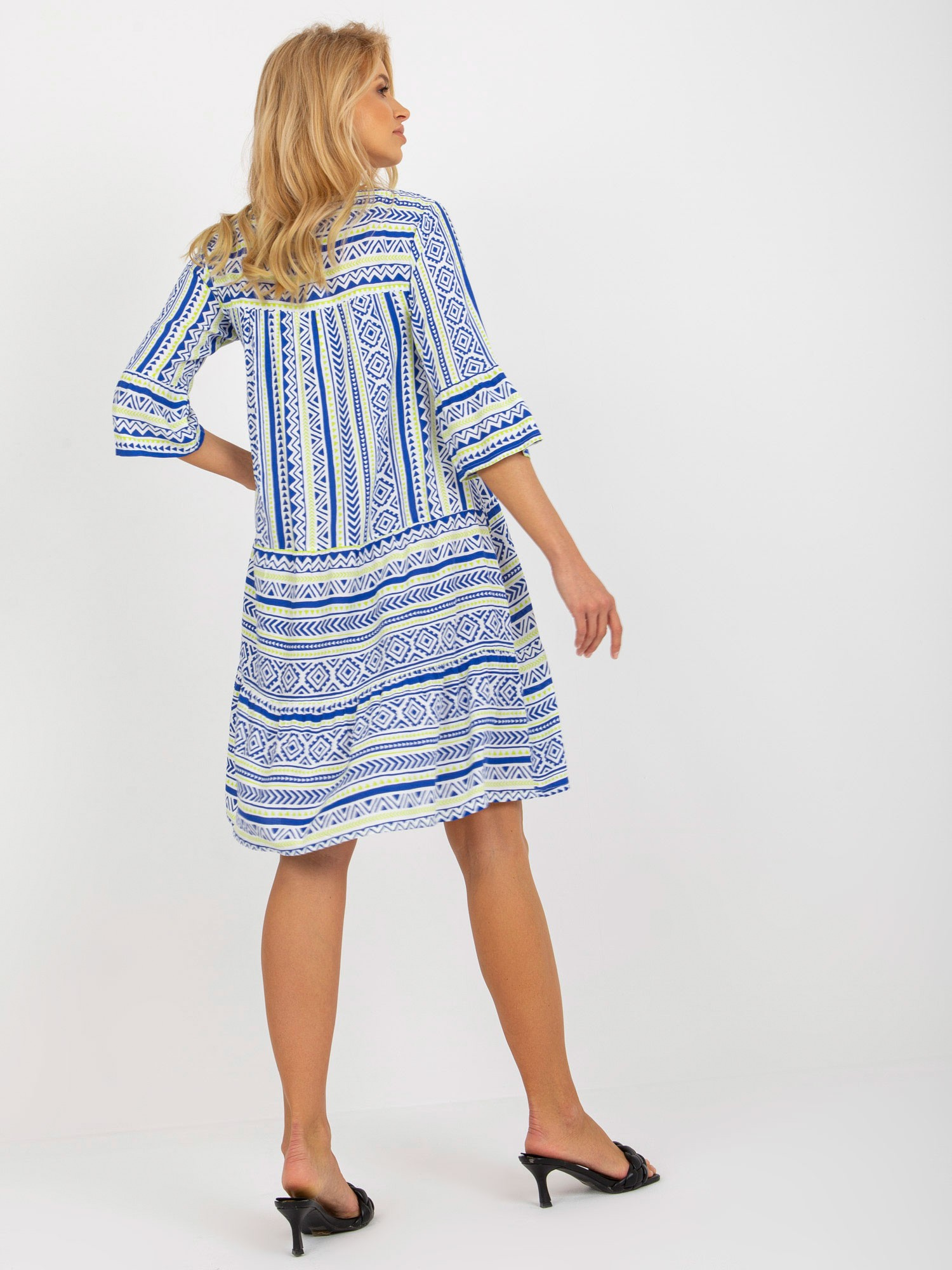 Ciemnoniebieska boho sukienka we wzory z wiskozy SUBLEVEL