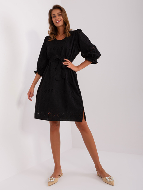Hurtownia Czarna codzienna sukienka z haftem