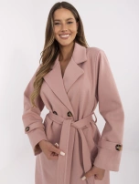 Brudnoróżowy damski płaszcz z wiązanym paskiem