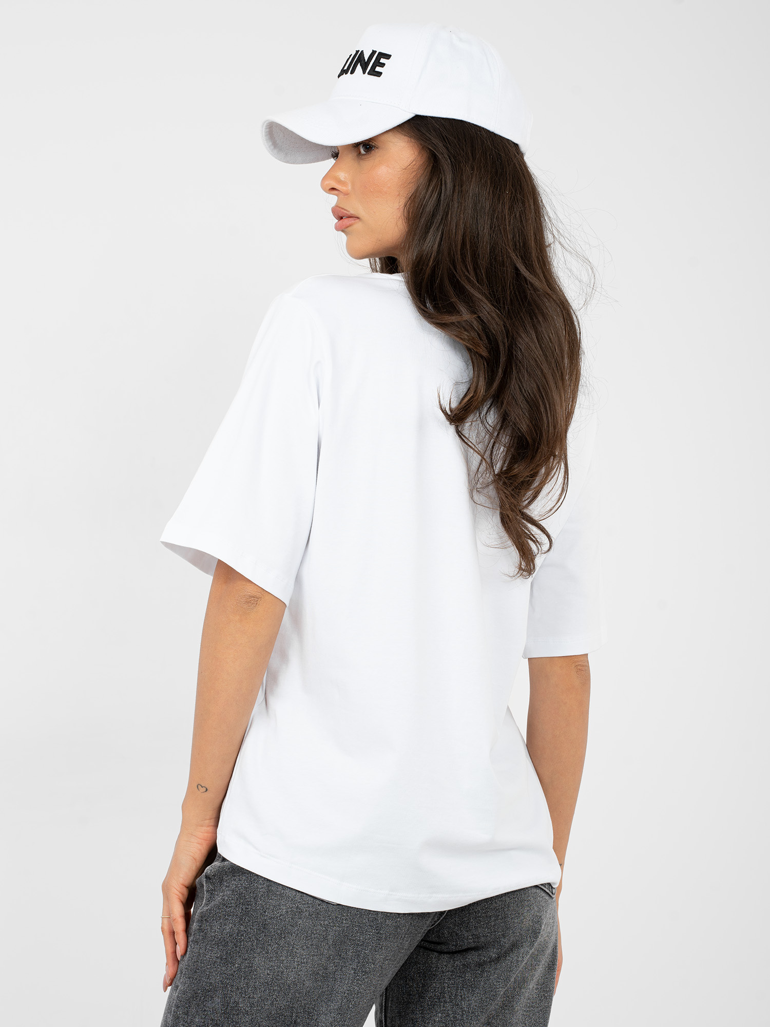 White basic t-shirt with a round neckline RUE PARIS.