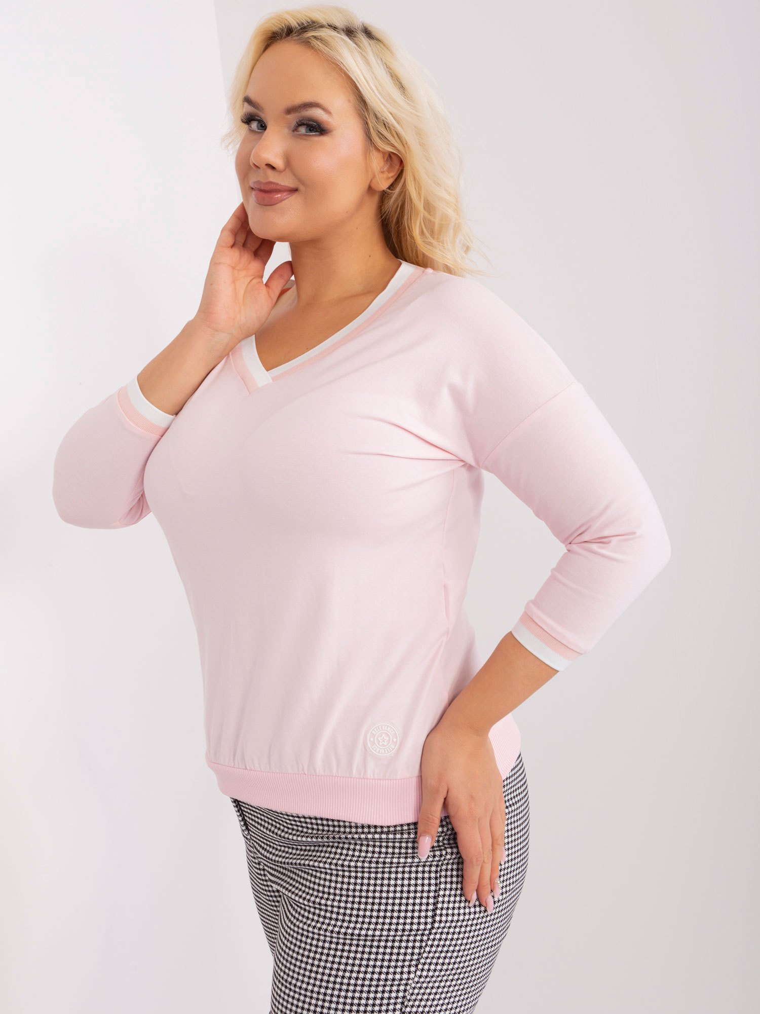 Hurt Light pink smooth plus size blouse with ribbing.