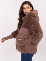 Brązowa zimowa kurtka z odpinanymi ściągaczami