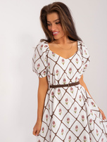 Hurt White-brown embroidered dress with a belt.