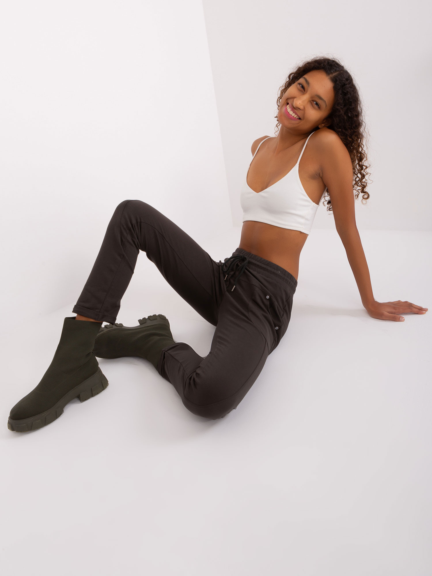 Spodnie dresowe khaki