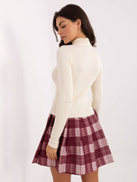 Ecru dopasowany sweter w prążek STITCH & SOUL