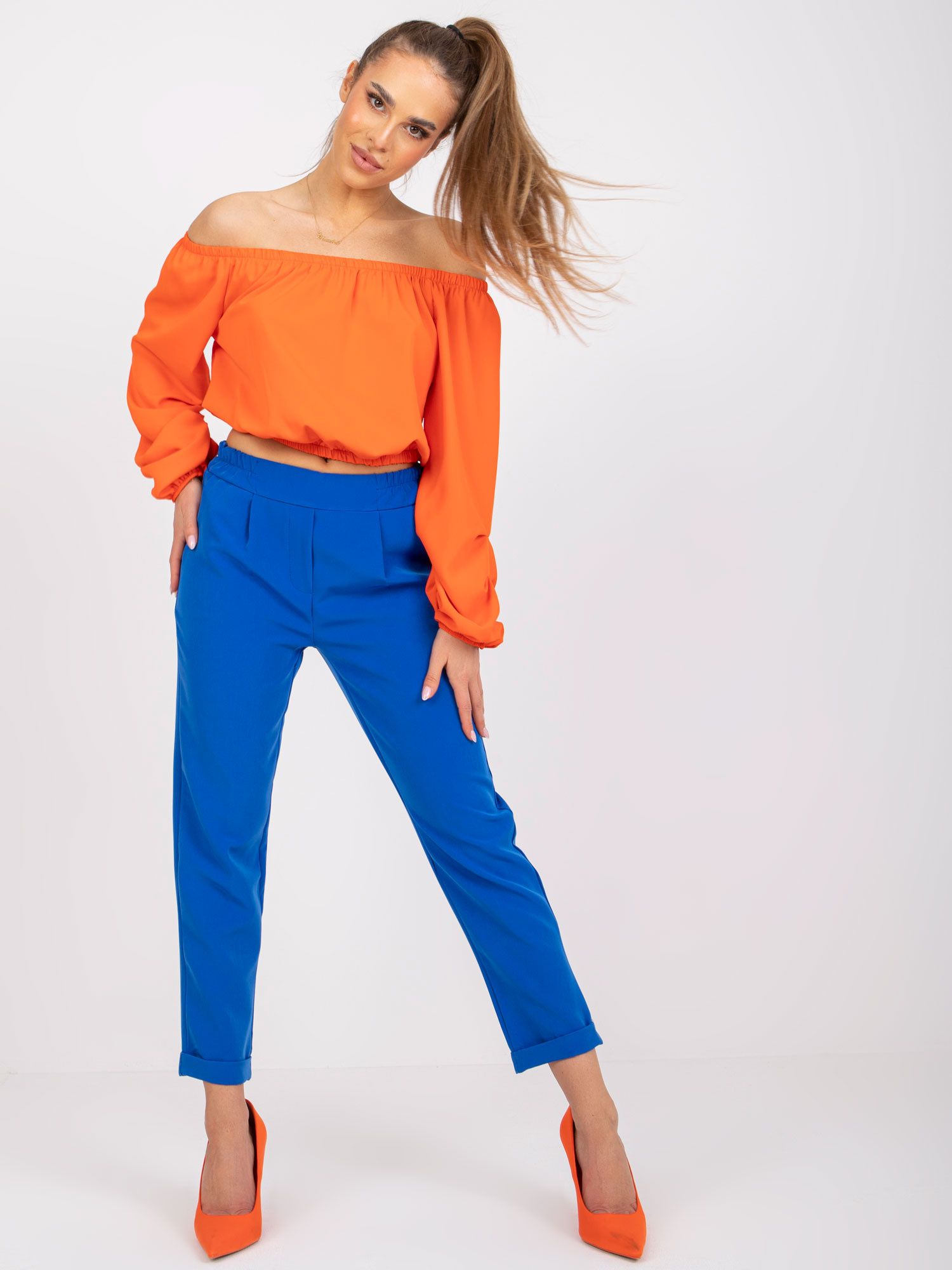 Dunkelblaue klassische Damenhose Samanta.