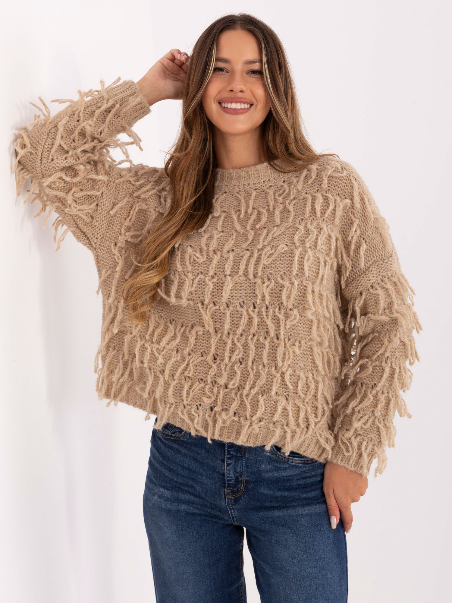 Beżowy damski sweter w stylu boho RUE PARIS
