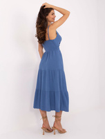 Schmutzigblaue Midi-Kleid aus Musselin.