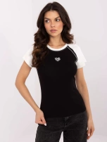 Czarno-ecru t-shirt z haftem w kształcie serca