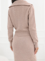 Dark beige set made of ribbed knit.