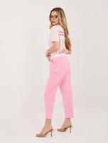 Różowe damskie spodnie cigarette z sztruksu 