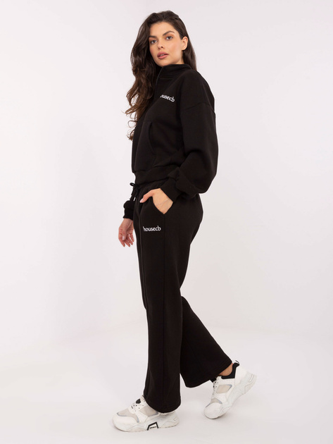 Czarny dresowy komplet z ociepleniem