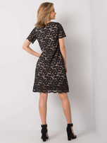 Czarna sukienka koronkowa Lulu