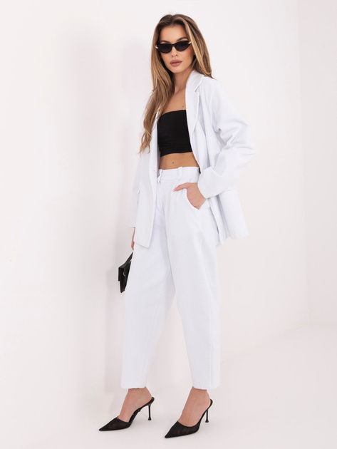 Białe sztruksowe spodnie z zakładkami RUE PARIS