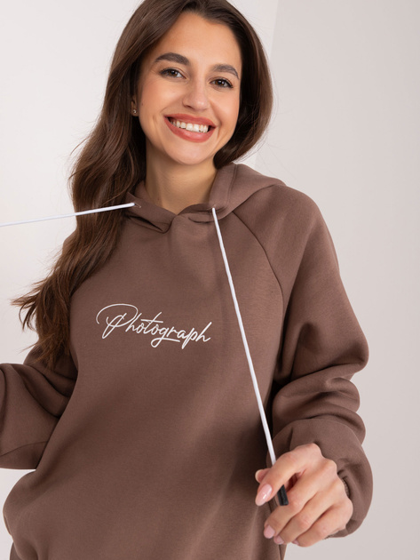 Hurtownia Brązowa ocieplana bluza z kapturem