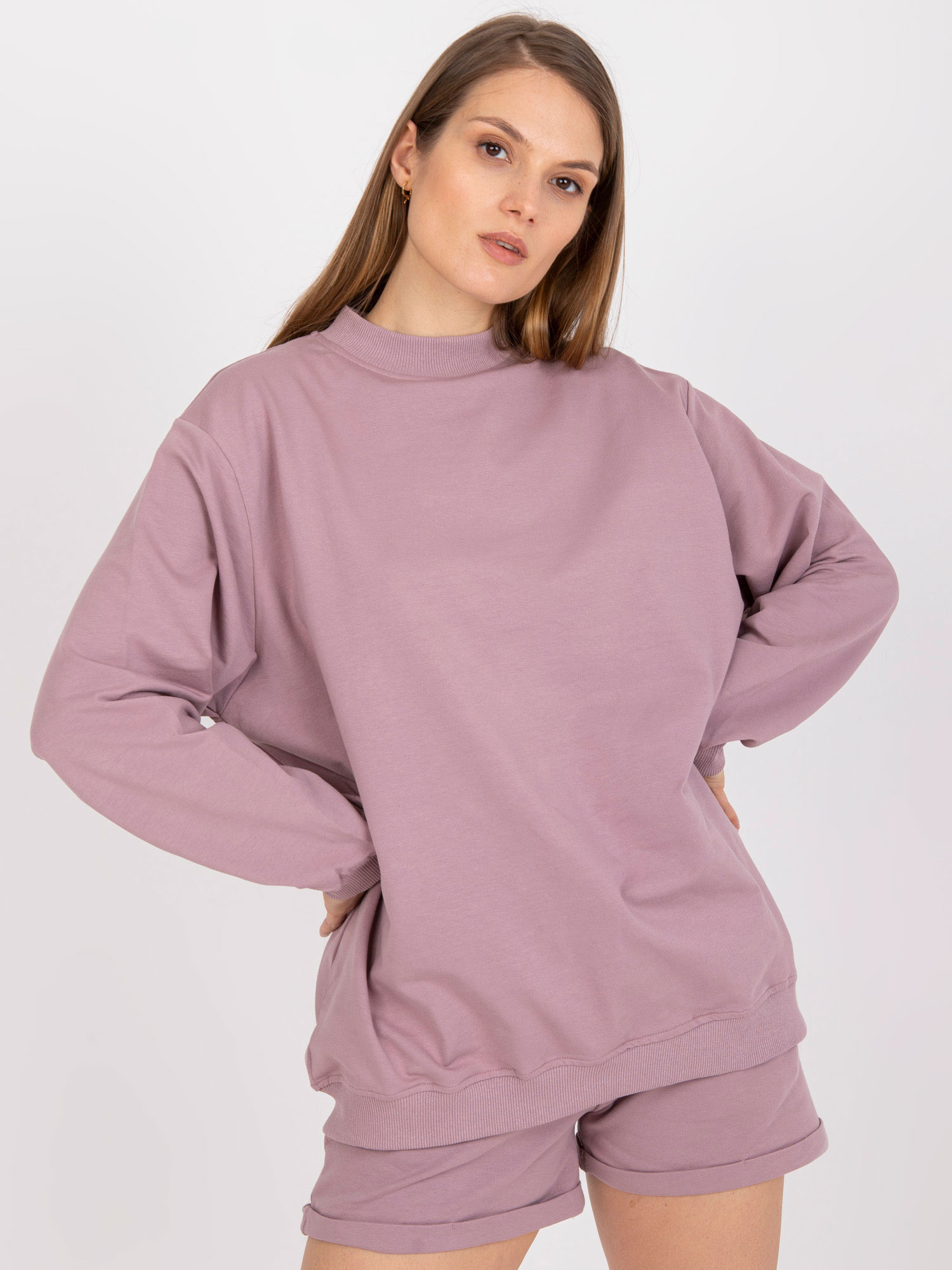 Purvaskruva rožinė basic oversize džemperis.