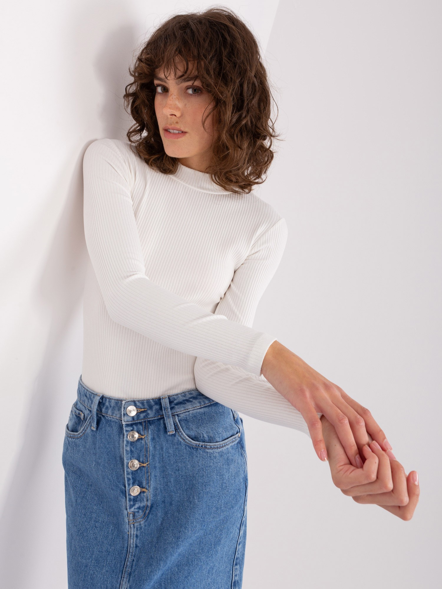 Ecru bluzka basic z półgolfem BASIC FEEL GOOD