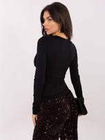 Czarna wizytowa bluzka z dziurami na kciuki