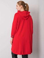 Czerwona bluza z kapturem i aplikacją Belina