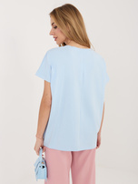 Jasnoniebieska casualowa bluzka z krótkim rękawem