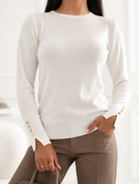 Ecru eleganter Pullover mit Rundhalsausschnitt.