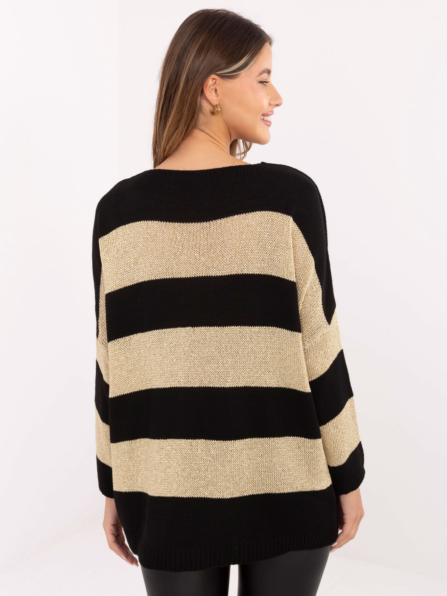Sweter czarno-złoty
