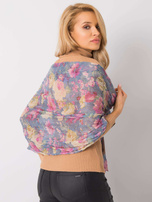 Niebieska chusta w kwiatowy wzór