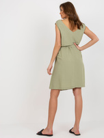 Hurtownia Jasnozielona letnia sukienka z paskiem RUE PARIS