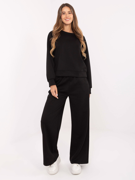 Czarny dresowy komplet z szerokimi spodniami