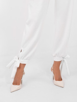 Ecru dresowe spodnie z wysokim stanem 