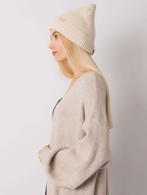 Beżowa czapka damska z dzianiny RUE PARIS
