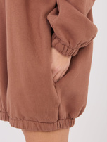 Jasnobrązowa dresowa sukienka z gumką na dole